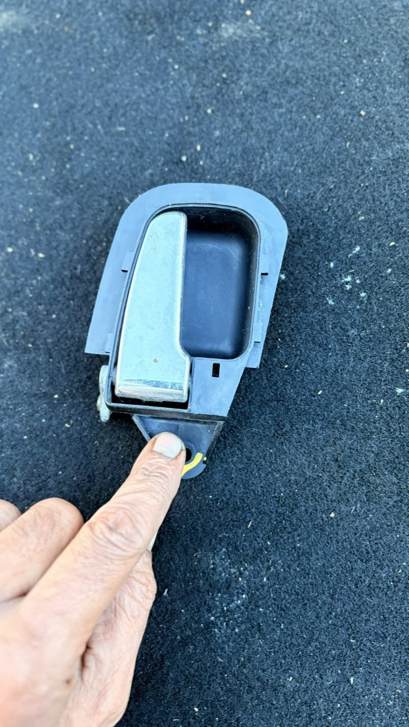 51221960830 Door Handle Inner Rear LEFT 51.22-1960830 51.22196 DE668115-14