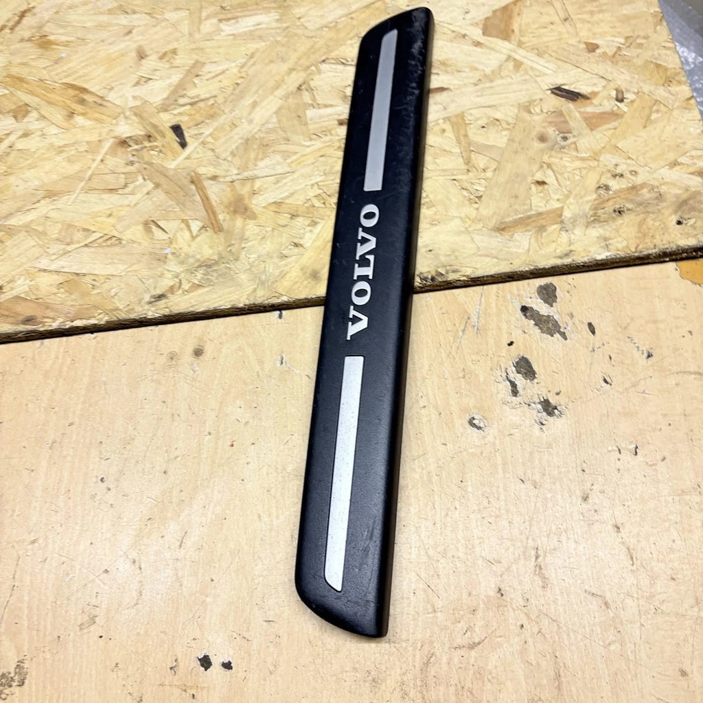 Volvo S40 2004-2012 V50 2004-2012 Front Passenger Sill Scuff Plate 08622671