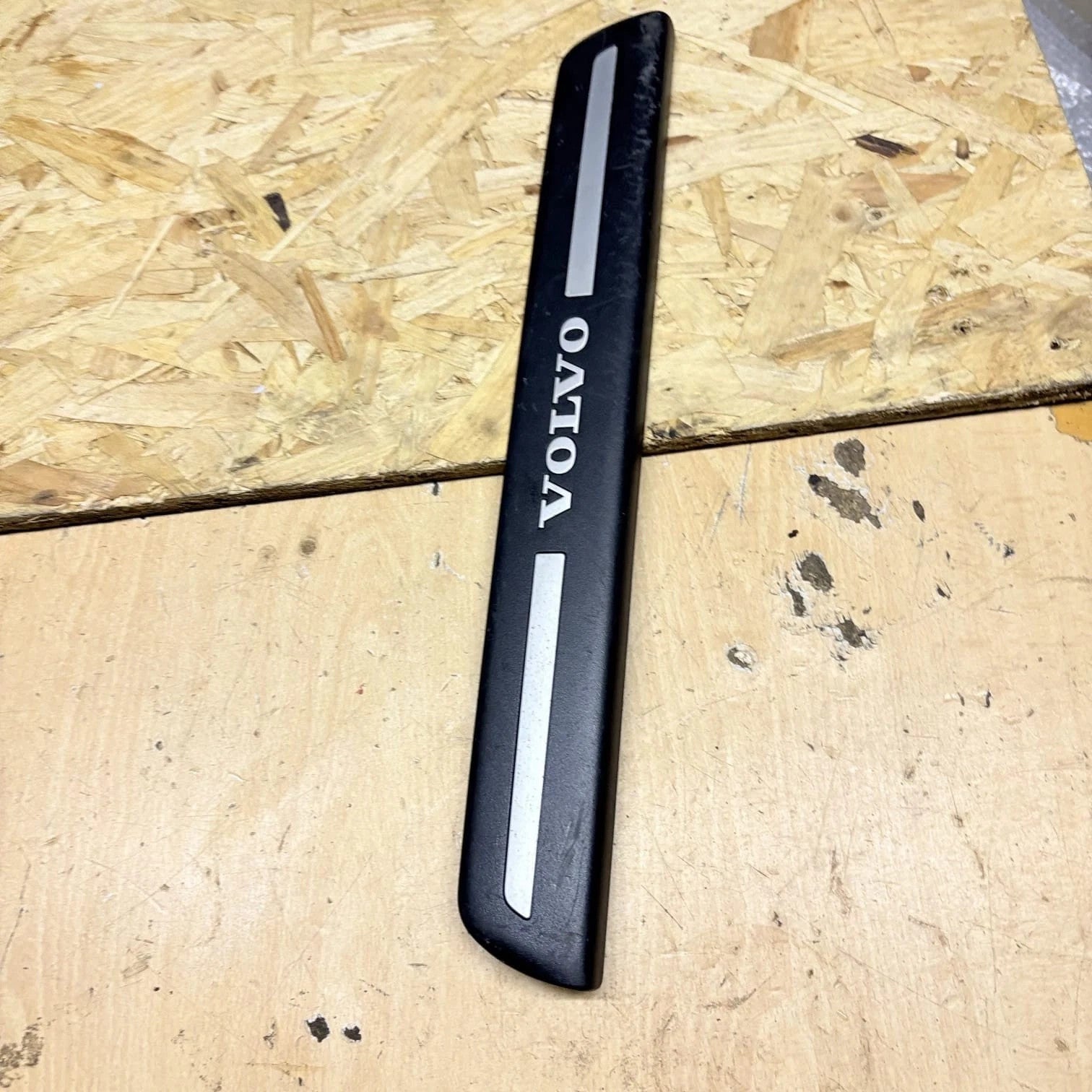 Volvo S40 2004-2012 V50 2004-2012 Front Passenger Sill Scuff Plate 08622671