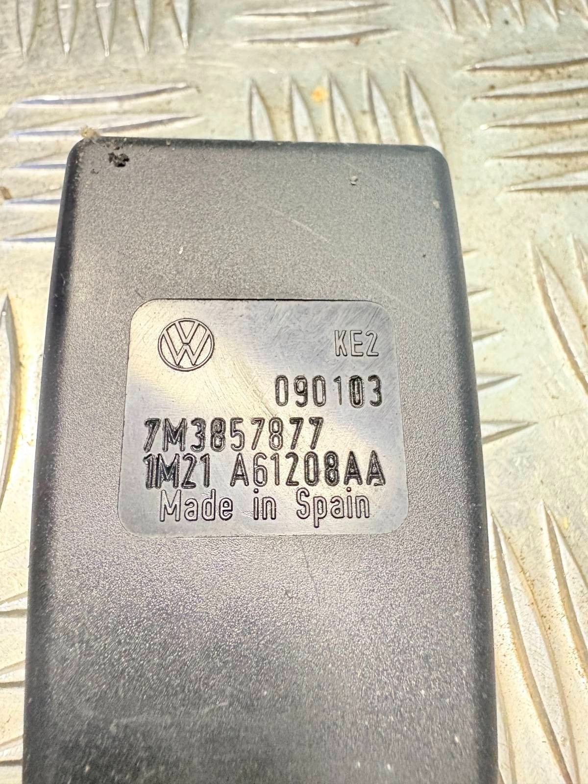 SEAT ALHAMBRA 2007 DRIVER SIDE FRONT SEAT BELT CLASP STALK 7M3857877B