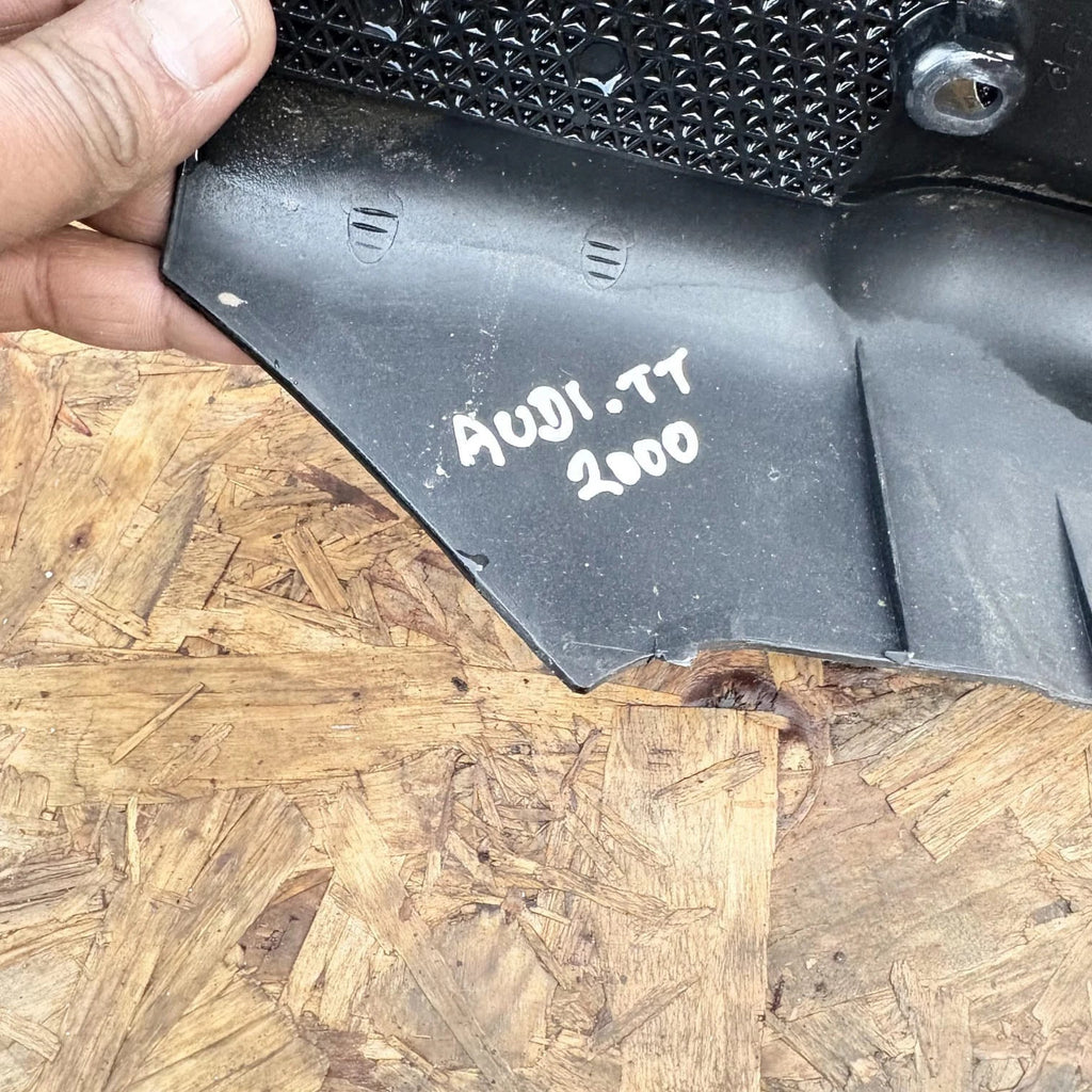 Audi TT 3.2 MK1 Quattro 8N Steering Column Lower Cover 8N0953516 2000