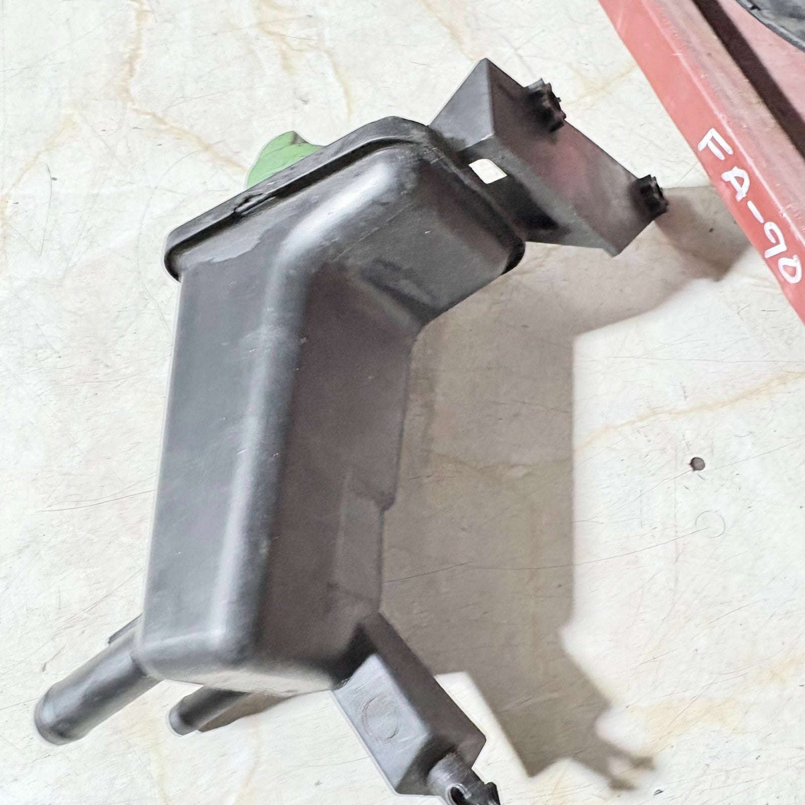 Skoda Superb 3U/3U4 2001-2008 PAS Power Steering Reservoir Bottle Tank 3B0422371