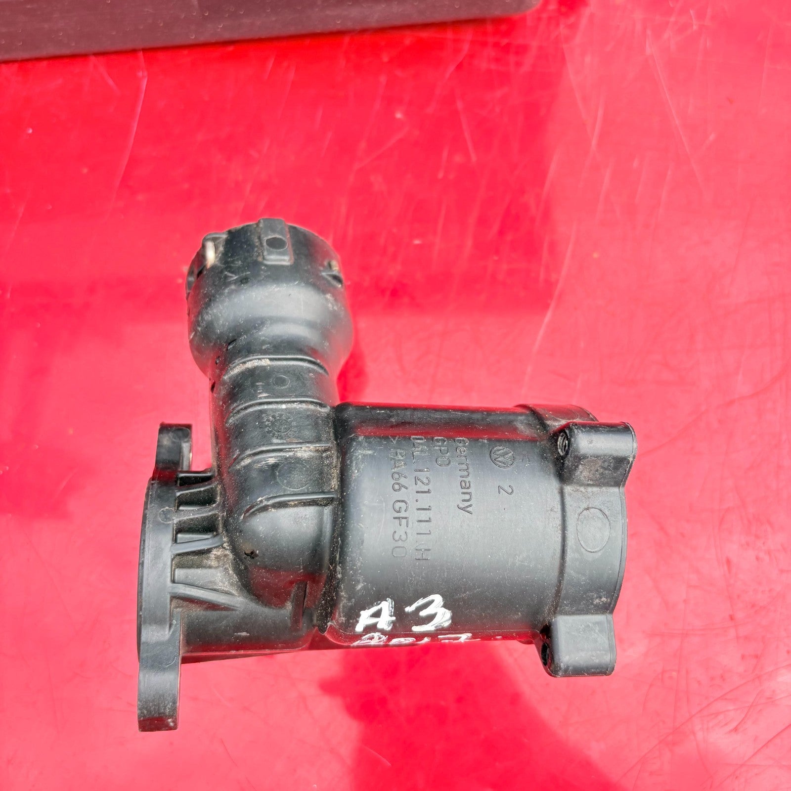 AUDI A3 2012-2020 8V Convertible 8V Thermostat Housing 04L121111H