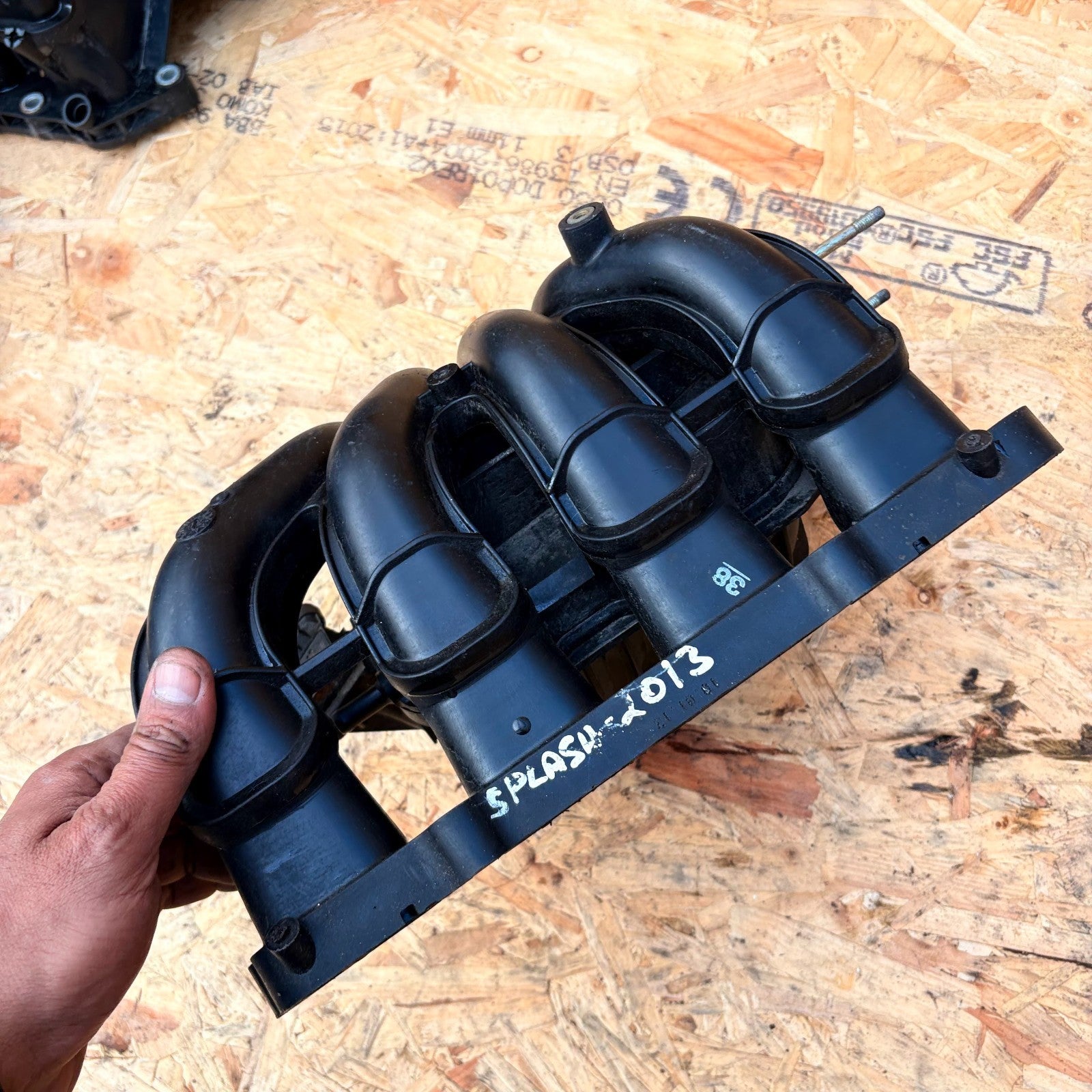 2013 SUZUKI SPLASH INLET MANIFOLD THROTTLE BODY