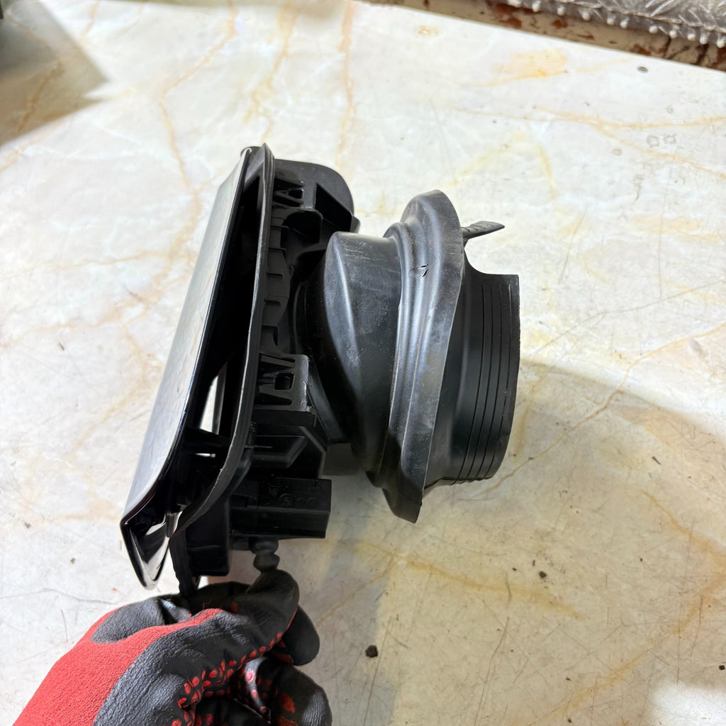 BMW X5 E70 2007-2013 X5 M 2010-2013 Fuel Filler Door Pocket 7160631 51177160631