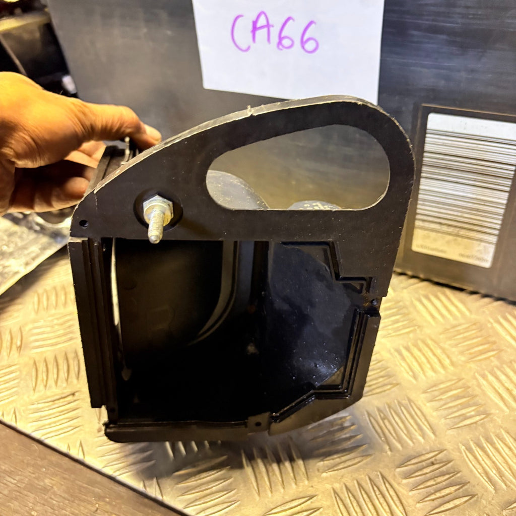 BMW X5, E53 2004,Rear Boot Air Vent Deflector 539.9250 Right O S R