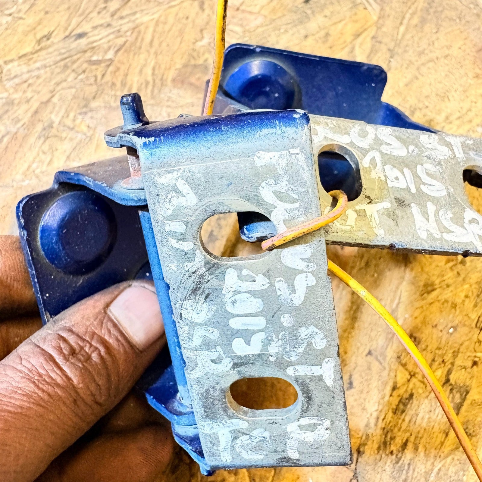 FORD FOCUS ST 2015 NSR OSR UPPER SIDE DOOR HINGES