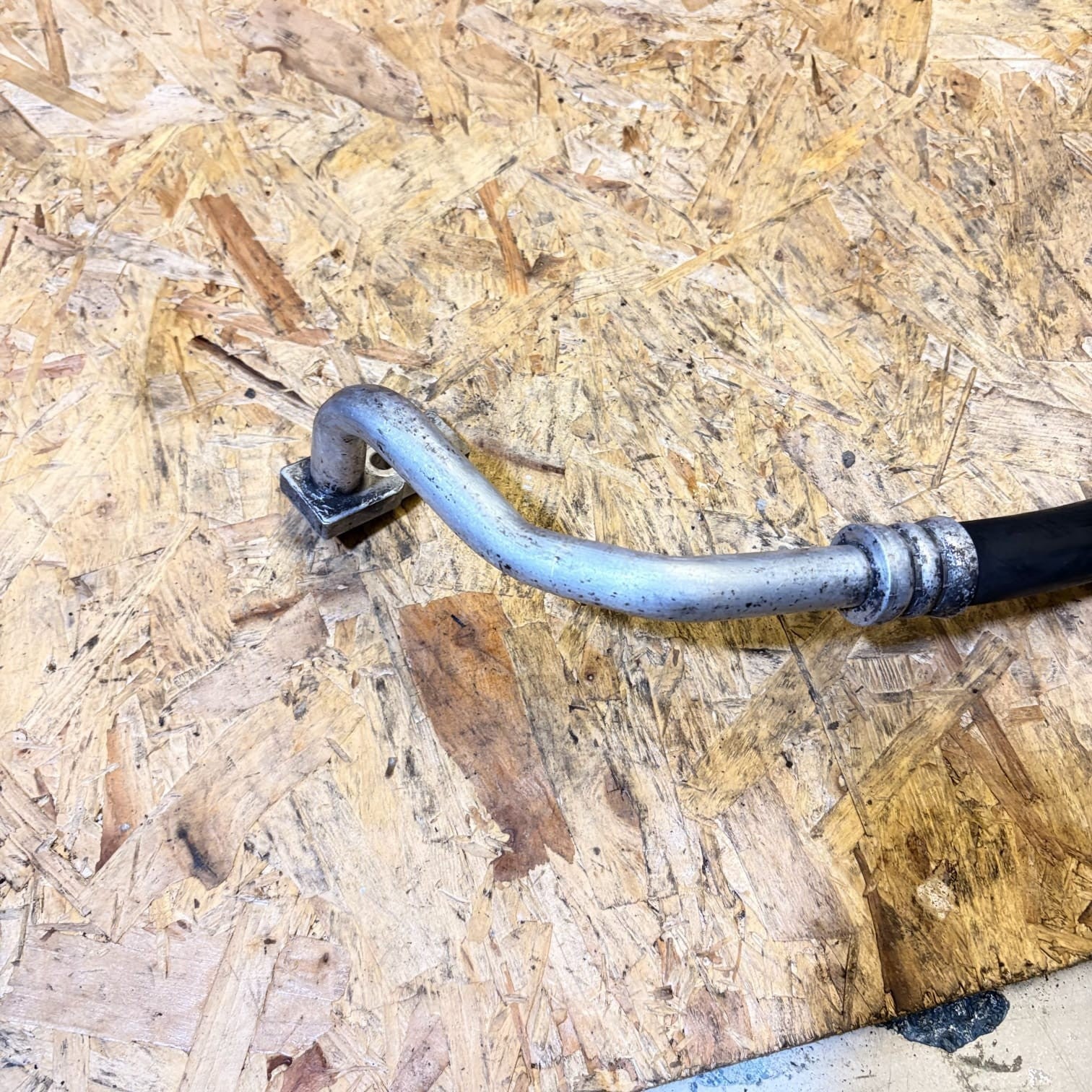RENAULT CLIO MK4 12-19 AC AIR CON CONDITIONING HOSE PIPE 0.9 PETROL 924544059