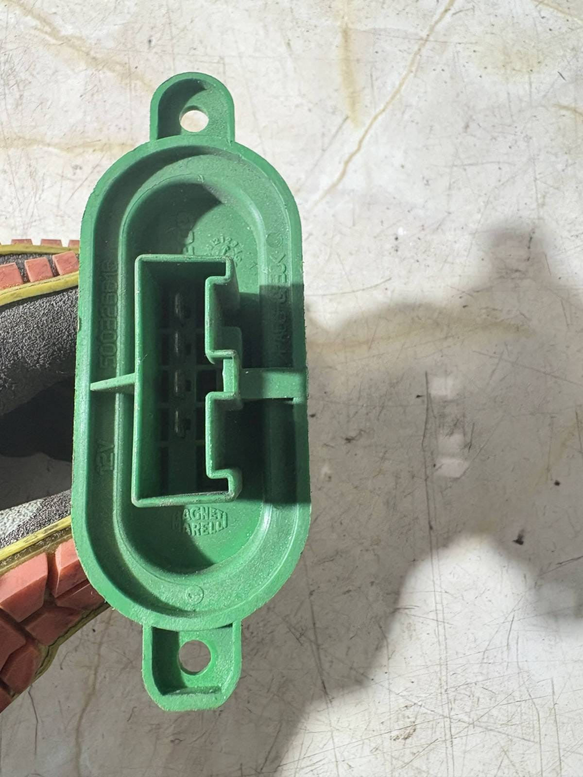 IVECO DAILY 06-11 HEATER BLOWER MOTOR RESISTOR 500326616