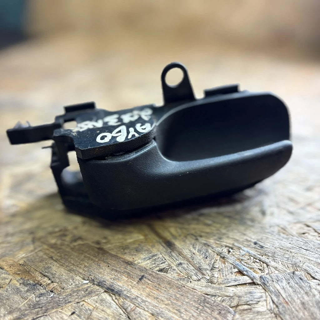 Toyota Aygo Left Passenger Nearside Rear Inner Door Handle Mk1 2005-2014D