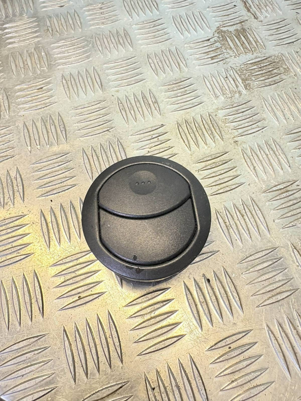 CHEVROLET SPARK 2013 NEARSIDE/PASSENGER/LEFT FRONT AIR VENT 94564445 #6963
