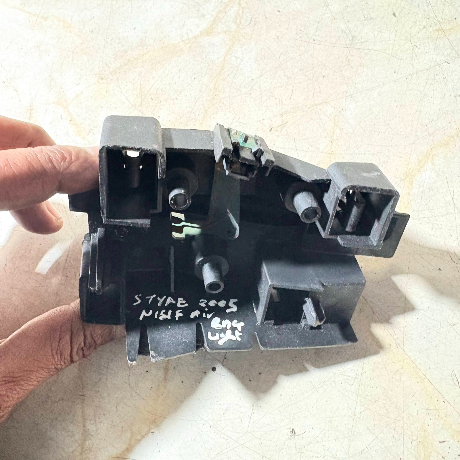 Jaguar S‑Type 1999–2008 Air Bag Indicator Sensor Front Left 3R83‑10C915‑BD