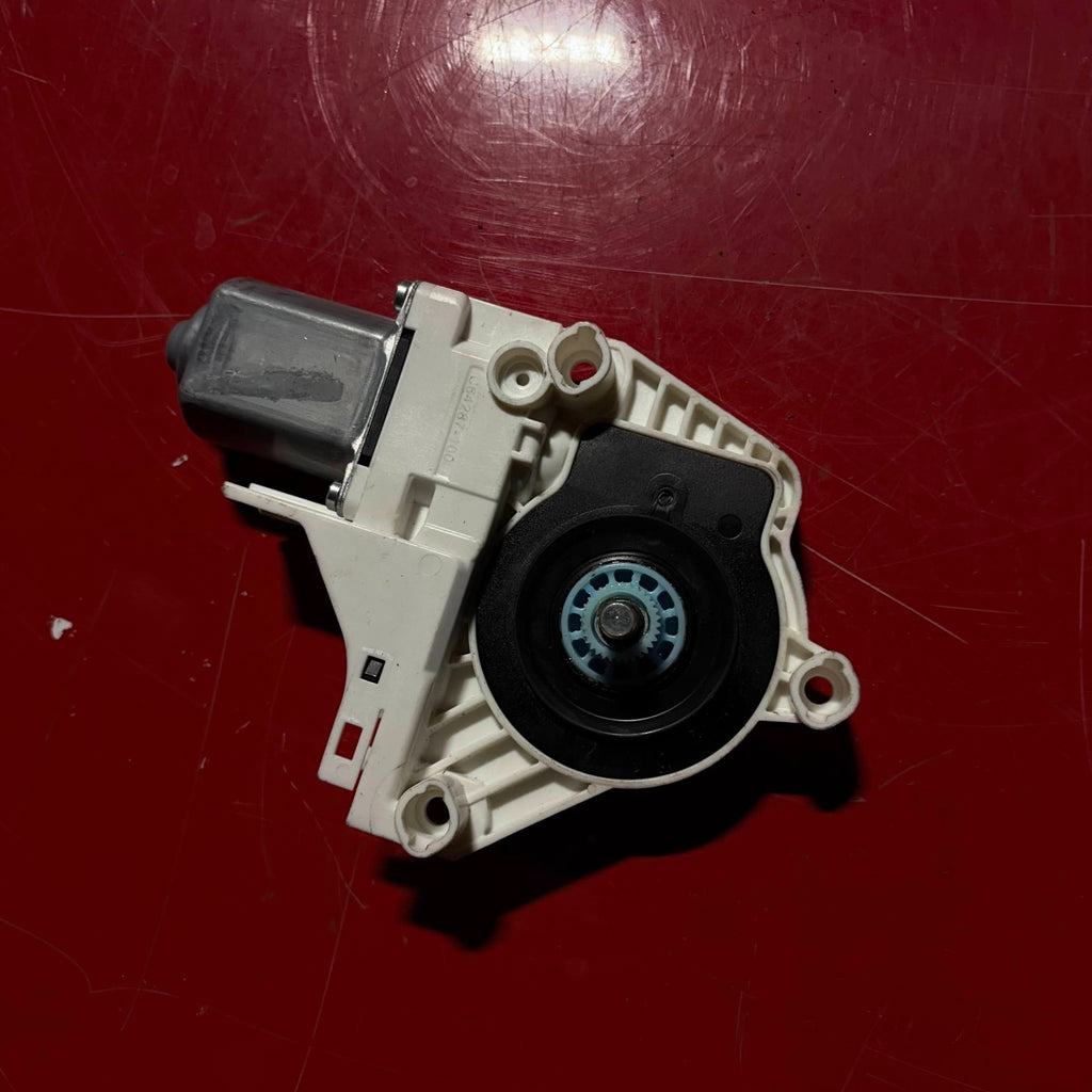 AUDI A1 2015-18 NEARSIDE LEFT REAR DOOR WINDOW MOTOR (5 DOOR) 8K0959812A