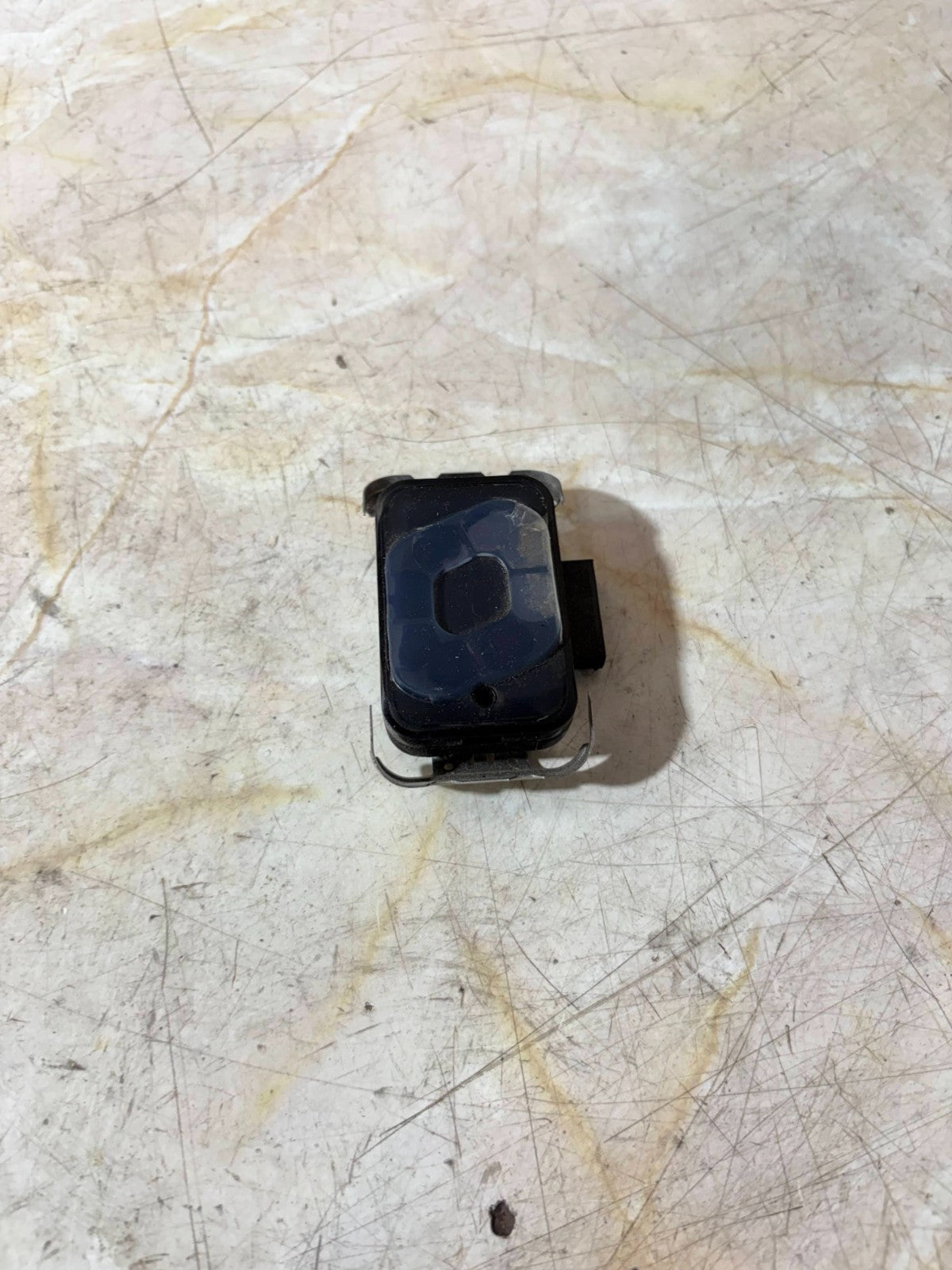 VAUXHALL VECTRA C SIGNUM SRI VXR GSI 02-09 WINDSCREEN RAIN LIGHT SENSOR 09228959
