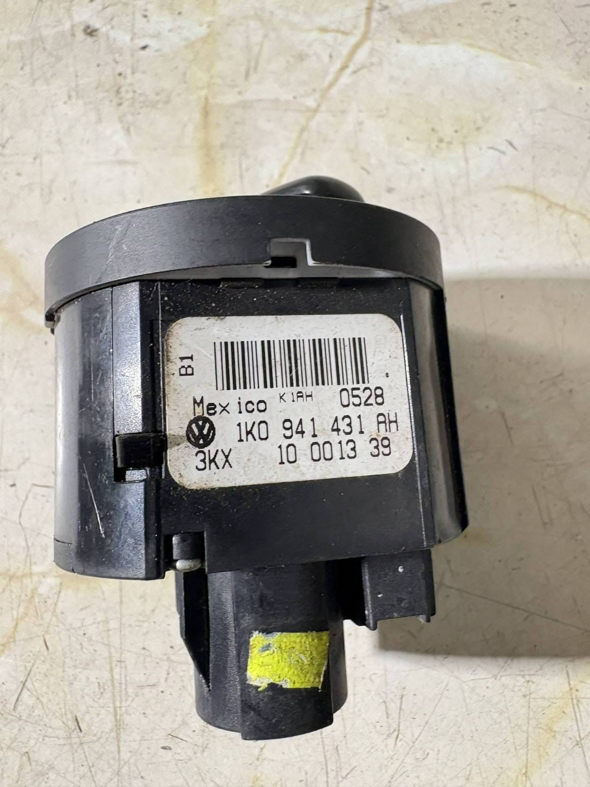 Volkswagen Golf V 2008 Light switch 1K0941431 TRP35431