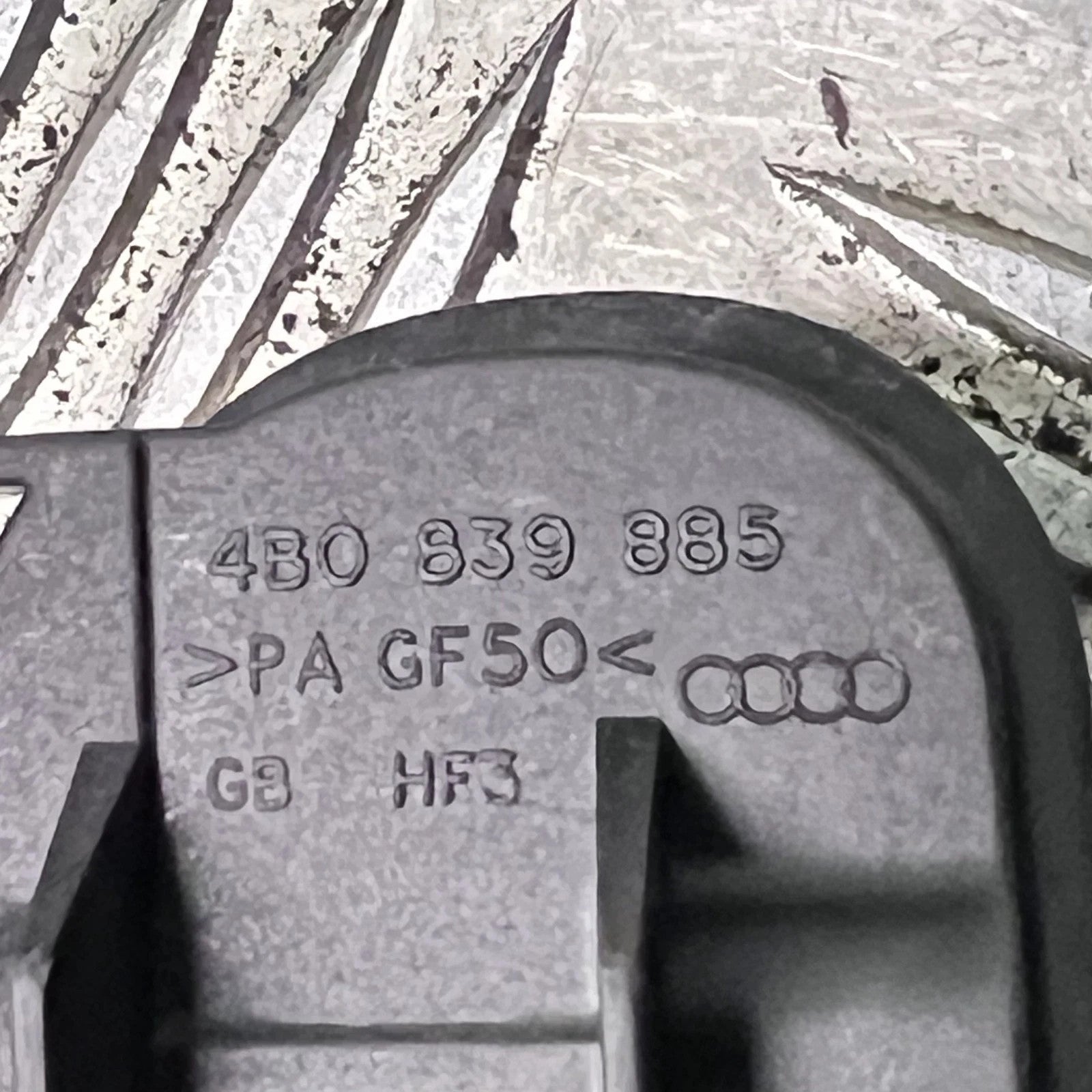 AUDI A3 2008 EXTERNAL DOOR HANDLE 4B0 839 885