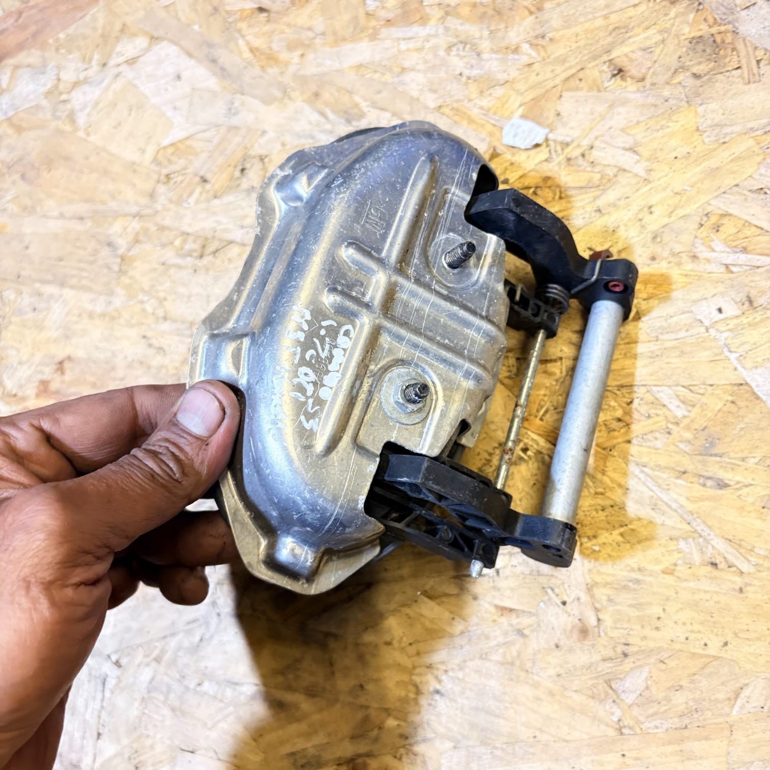 VAUXHALL CORSA C 5 DOOR PASSENGER FRONT EXTERIOR DOOR HANDLE FLAME 8048604