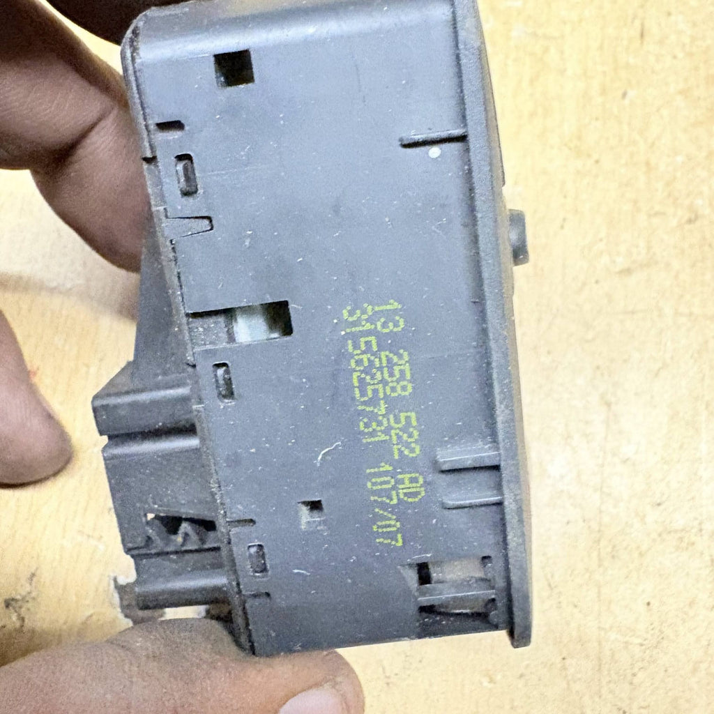 Vauxhall Corsa Window Switch Drivers Front Illuminated 13258522 AD OSF 2007
