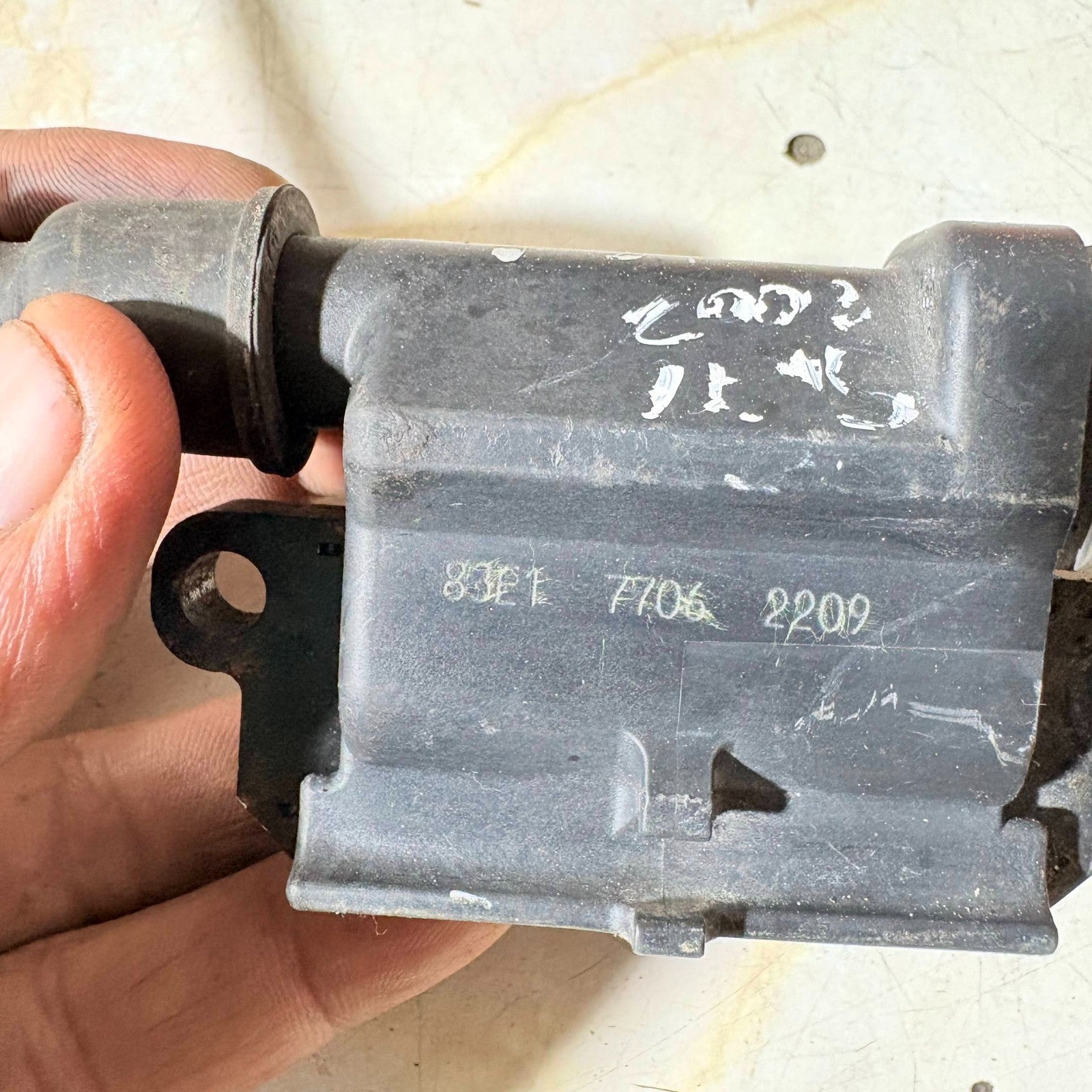 SUZUKI SWIFT III MZ 1.3 T-42629 Ignition Coil