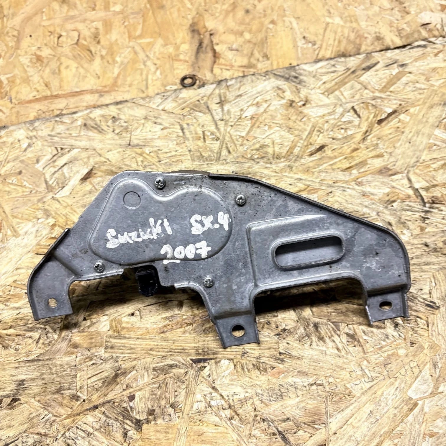SUZUKI SWIFT Mk2 2007 Rear Wiper Motor