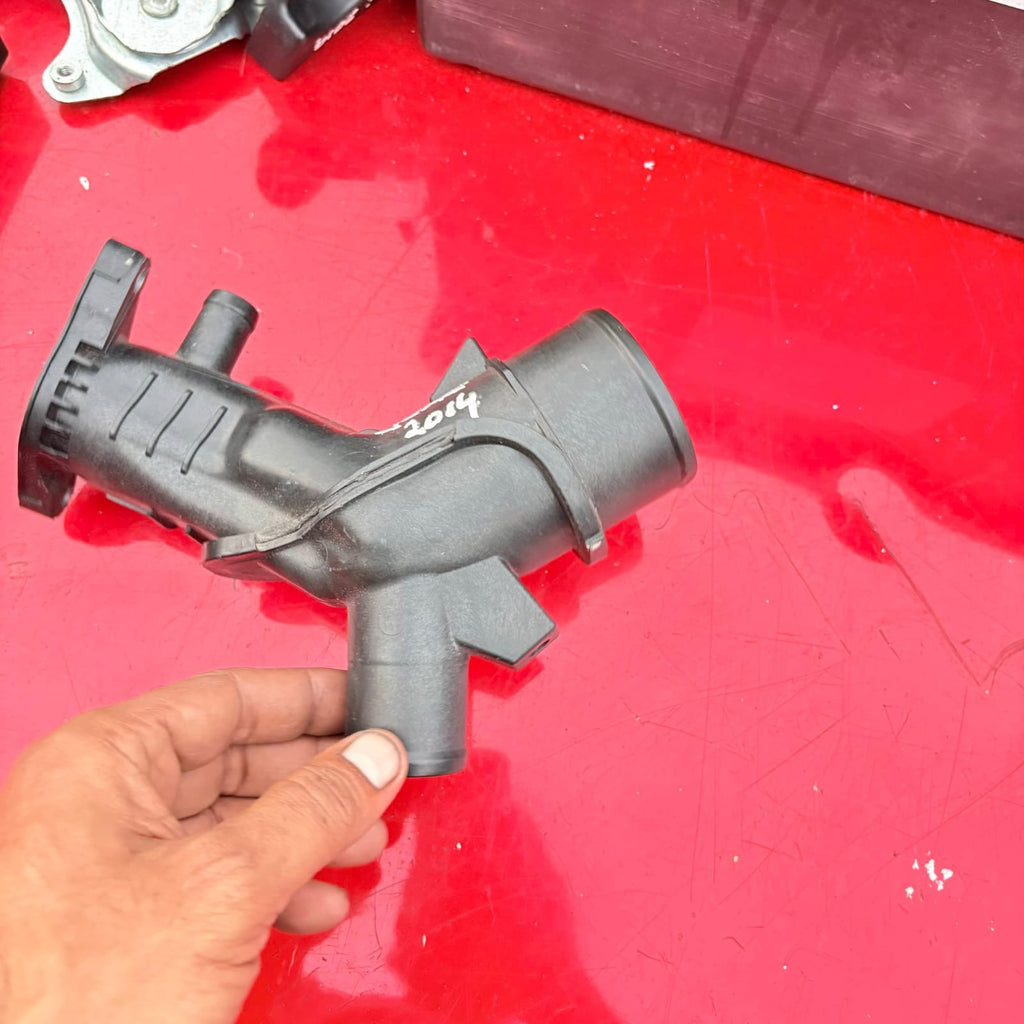 RENAULT CAPTUR 2014 Mk1 1.5 DCI AIR INTAKE PIPE HOSE 1207500