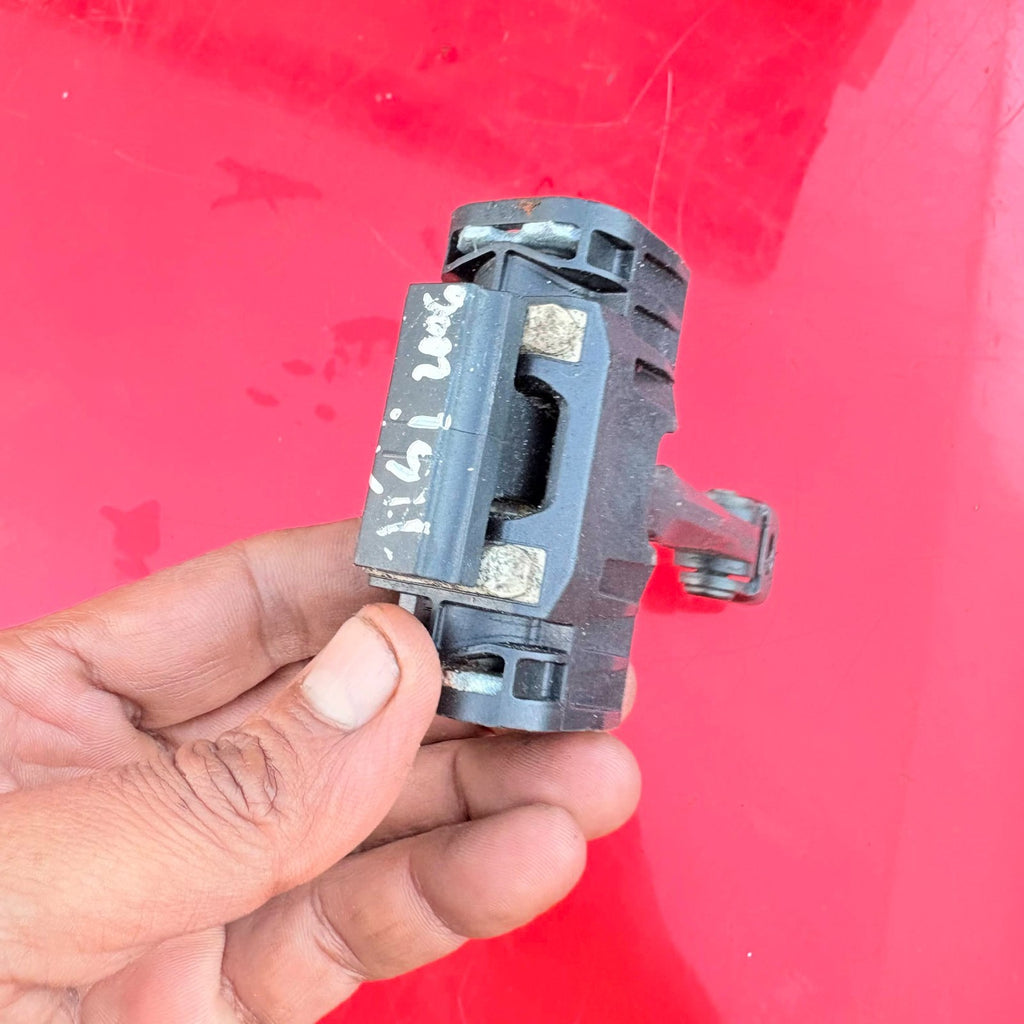 BMW 1 Series E87 116i Front Right Door Check Strap Door Stay 2006-2011