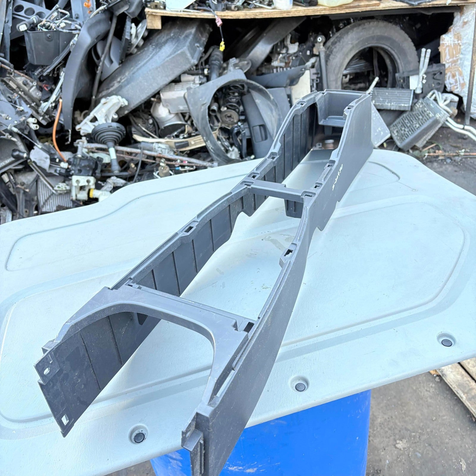 Suzuki SX4 Mk1 2006-2014 5 Door Hatch Centre Console Trim Surround 75811-80J0
