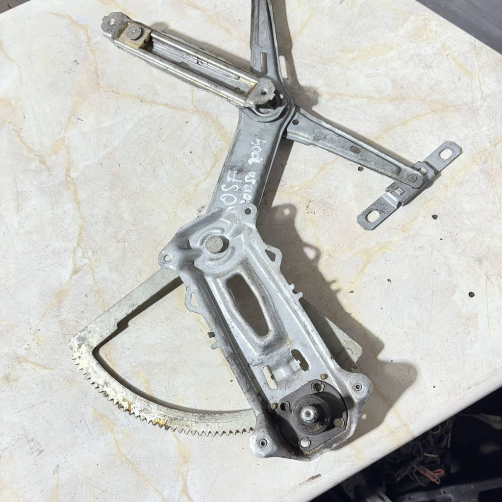 Vauxhall Corsa C 3 Door Front Right Manual Window Regulator 09113360 2000-2006