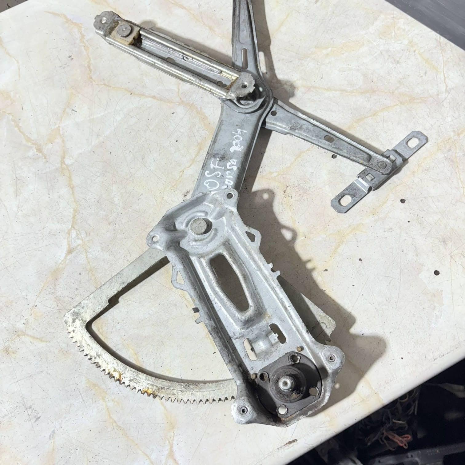 Vauxhall Corsa C 3 Door Front Right Manual Window Regulator 09113360 2000-2006