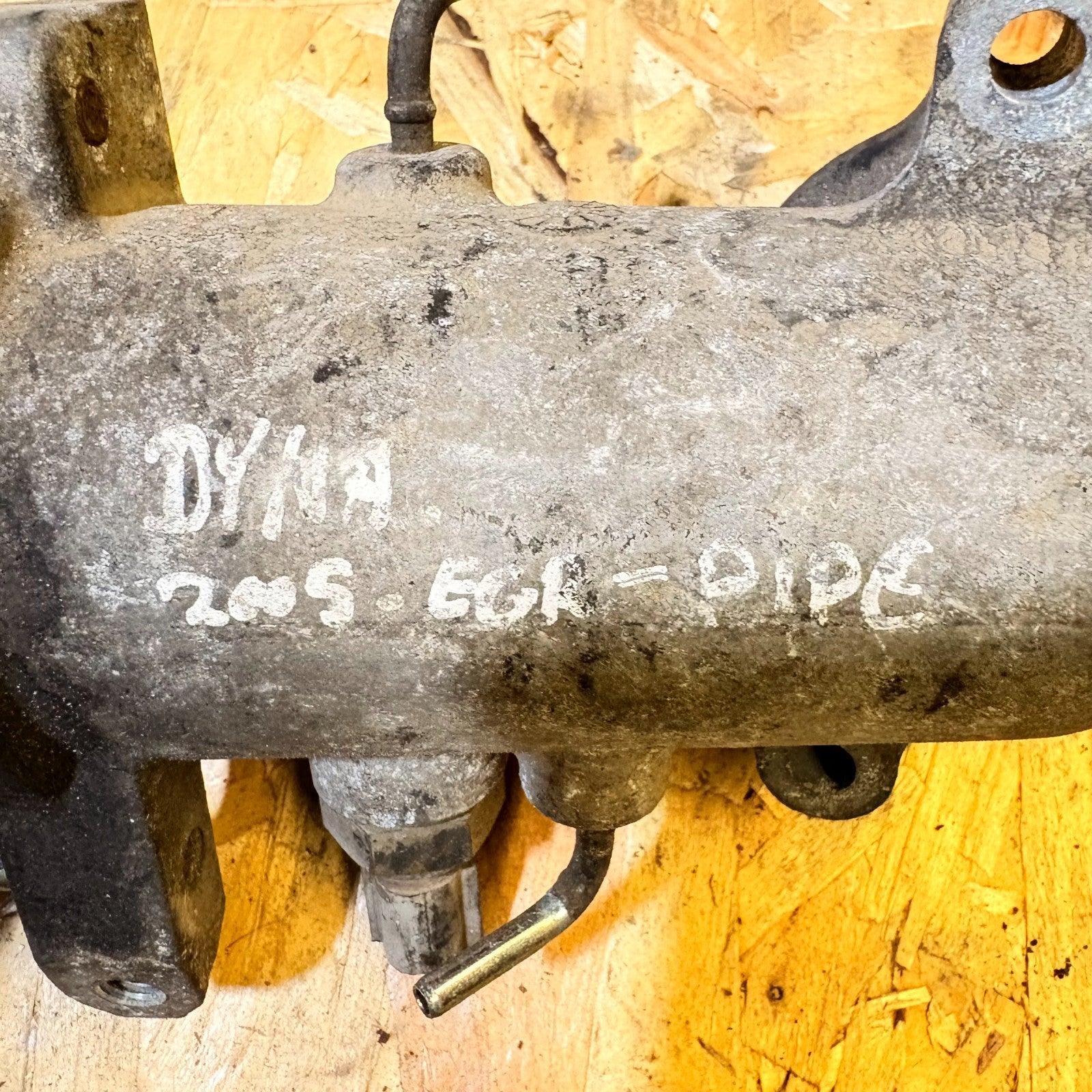 Dyna 2005 EGR Valve Pipe