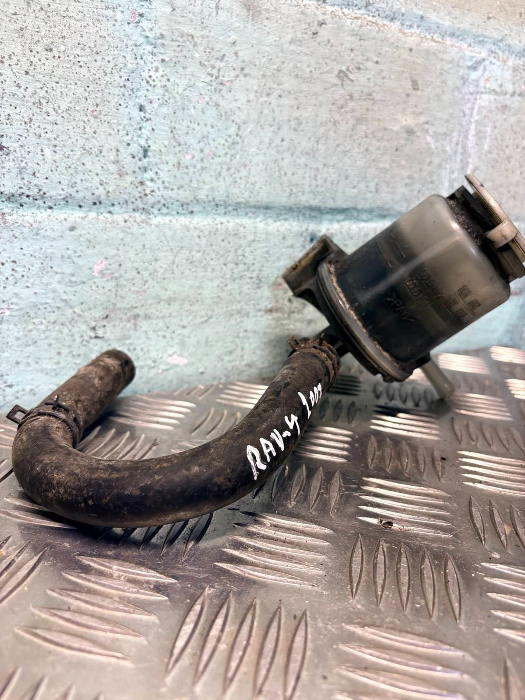 TOYOTA RAV 4 4WD 2005-2012 Power Steering Pump Tank Bottle 11659840