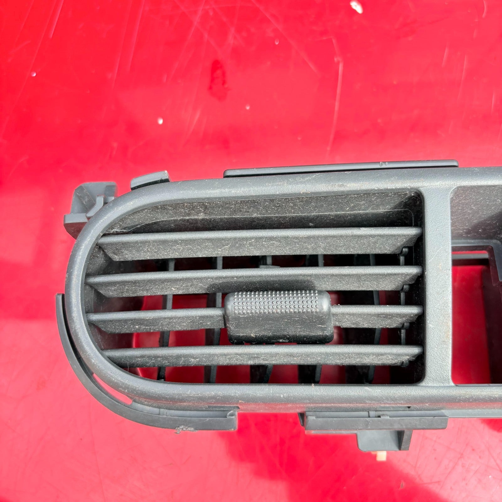 Suzuki Splash 2009 Centre Dashboard Air Vent