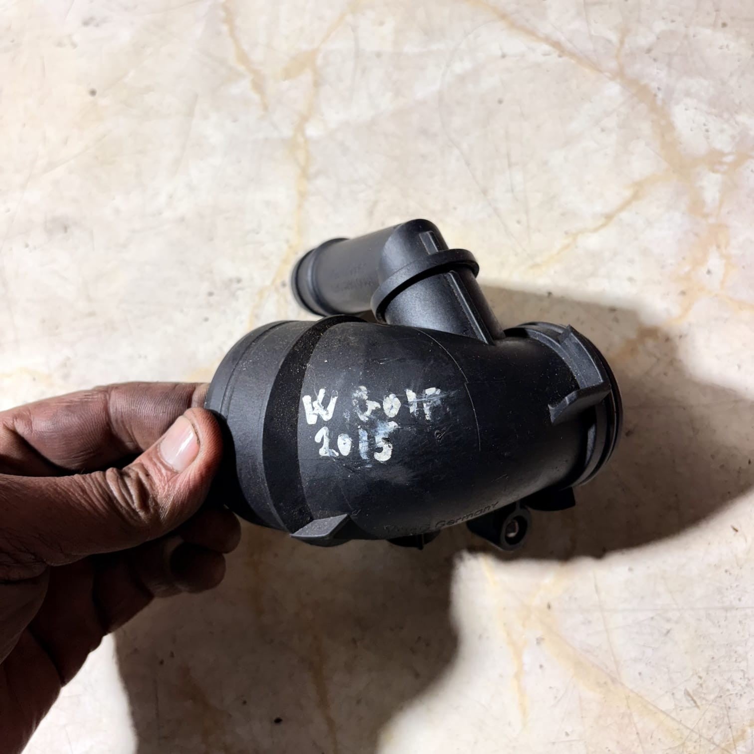 VW Passat Variant B8 3G5 Other Tubes R3000481040 2.00 Diesel 110kw 26201608 2015
