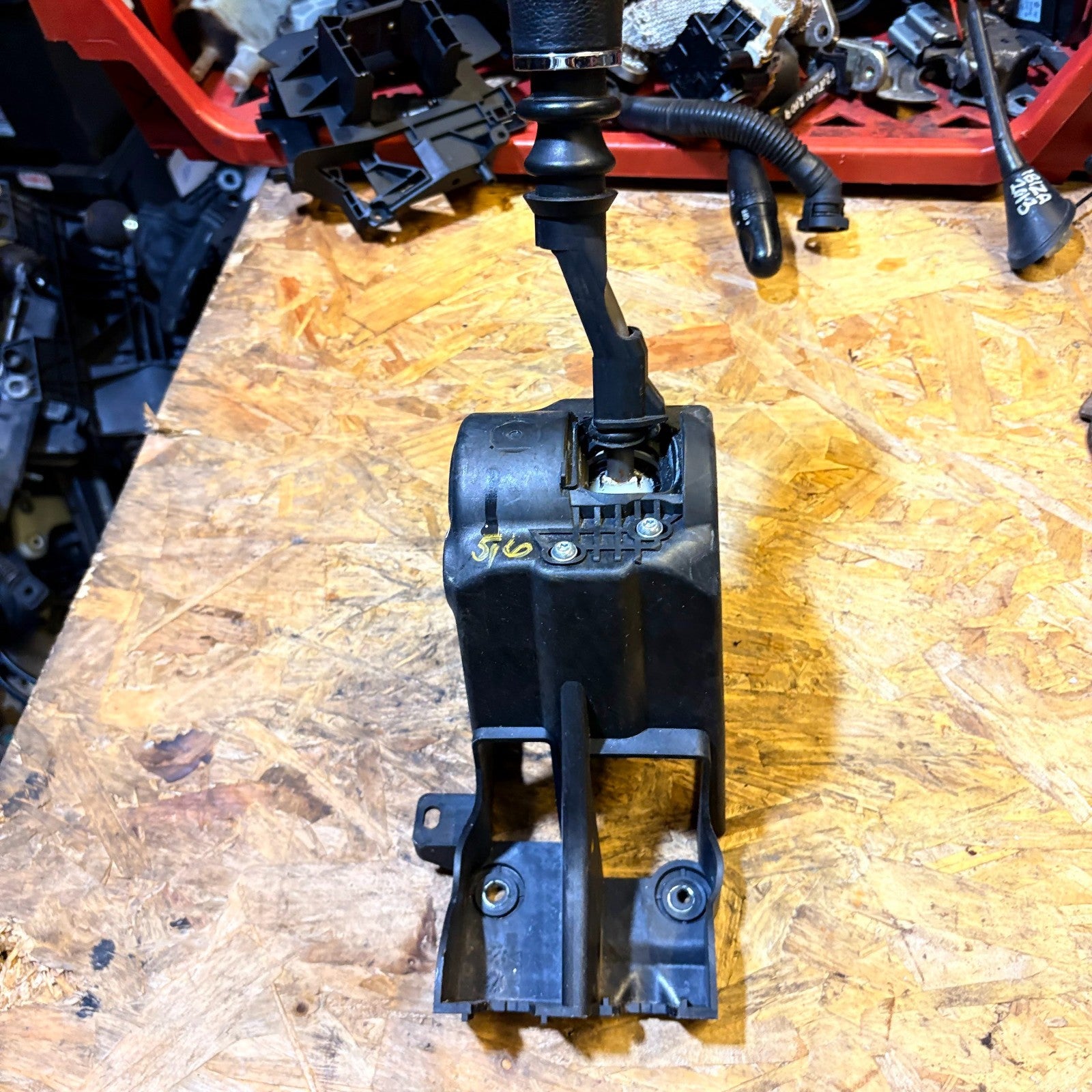 Nissan Pulsar C13 2014-2018 6 Speed Manual Gear Shifter Selector 34101-3ZV0A