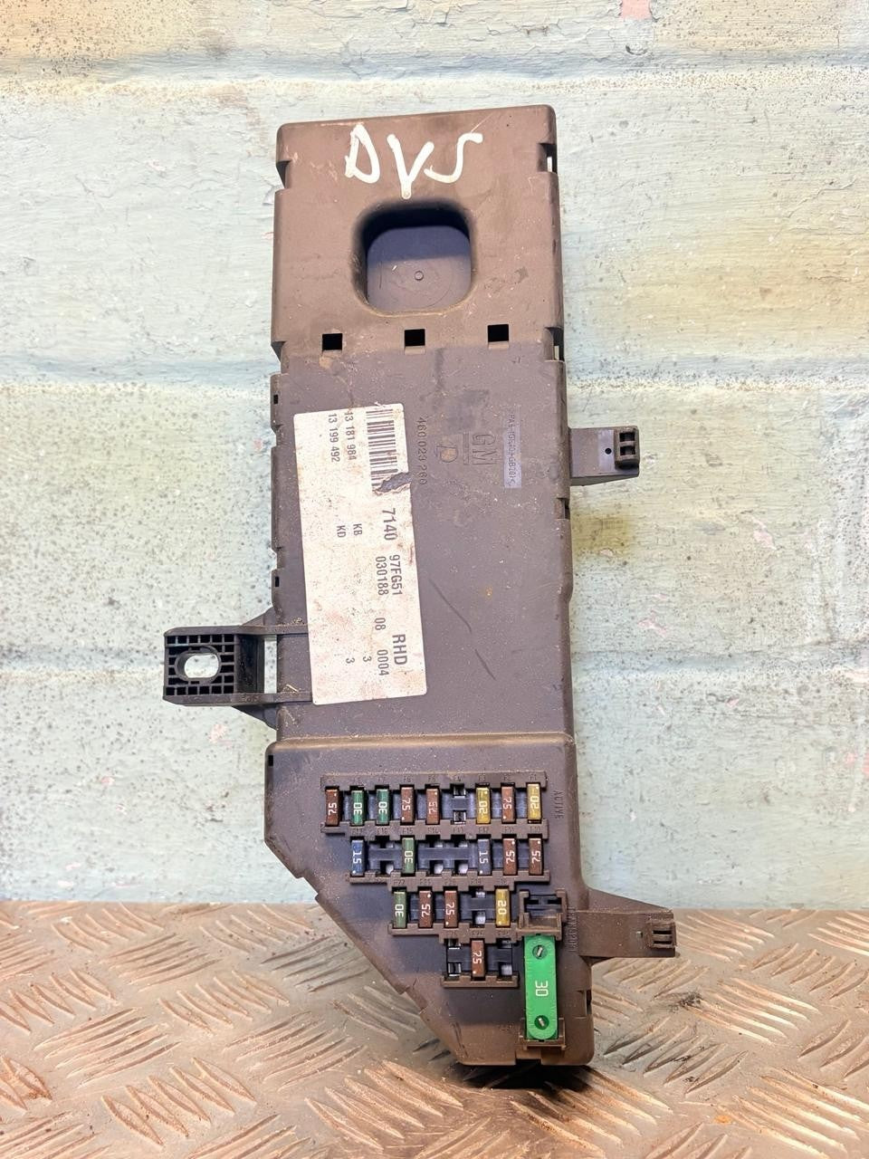 VCETRA FUSE BOX 13199492 N/S/F