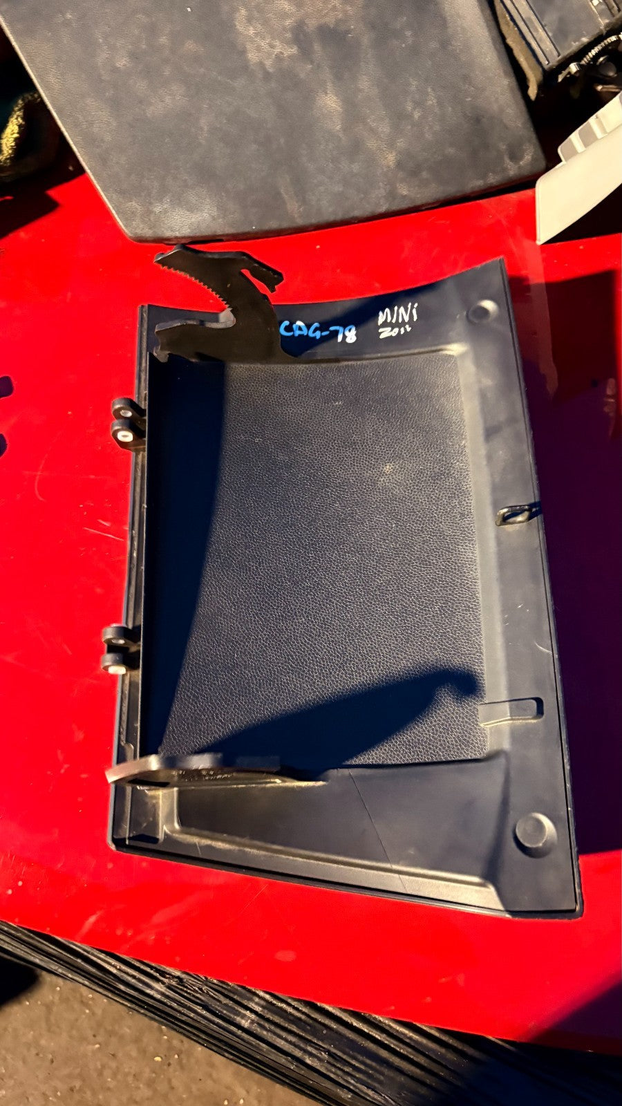 2011 Mini Cooper R56 Dashboard Glove Box Storage Compartment Cover Lid Black
