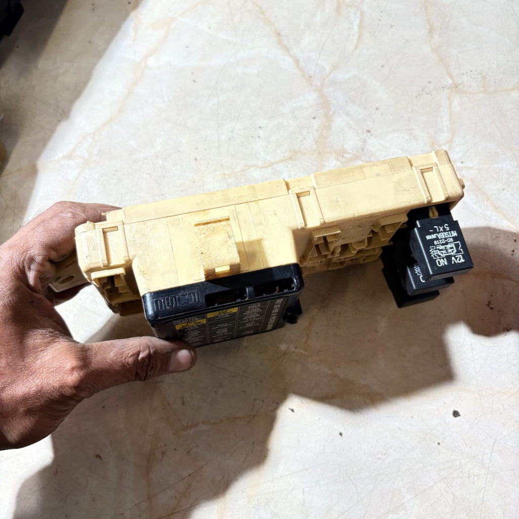 Subaru Impreza WRX STI GC8 Interior Dash Fuse Box Joint Box 1996-1997 RHD