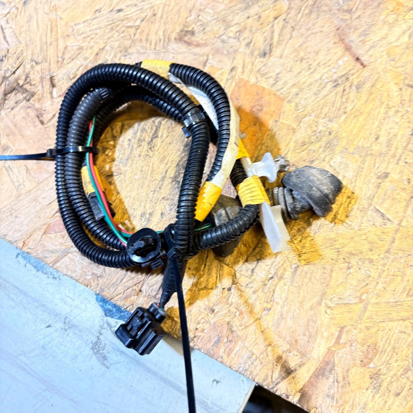 PEUGEOT 107 MK1 2005-2014 NSR PASSENGER REAR LEFT DOOR WIRING LOOM 821530H010G