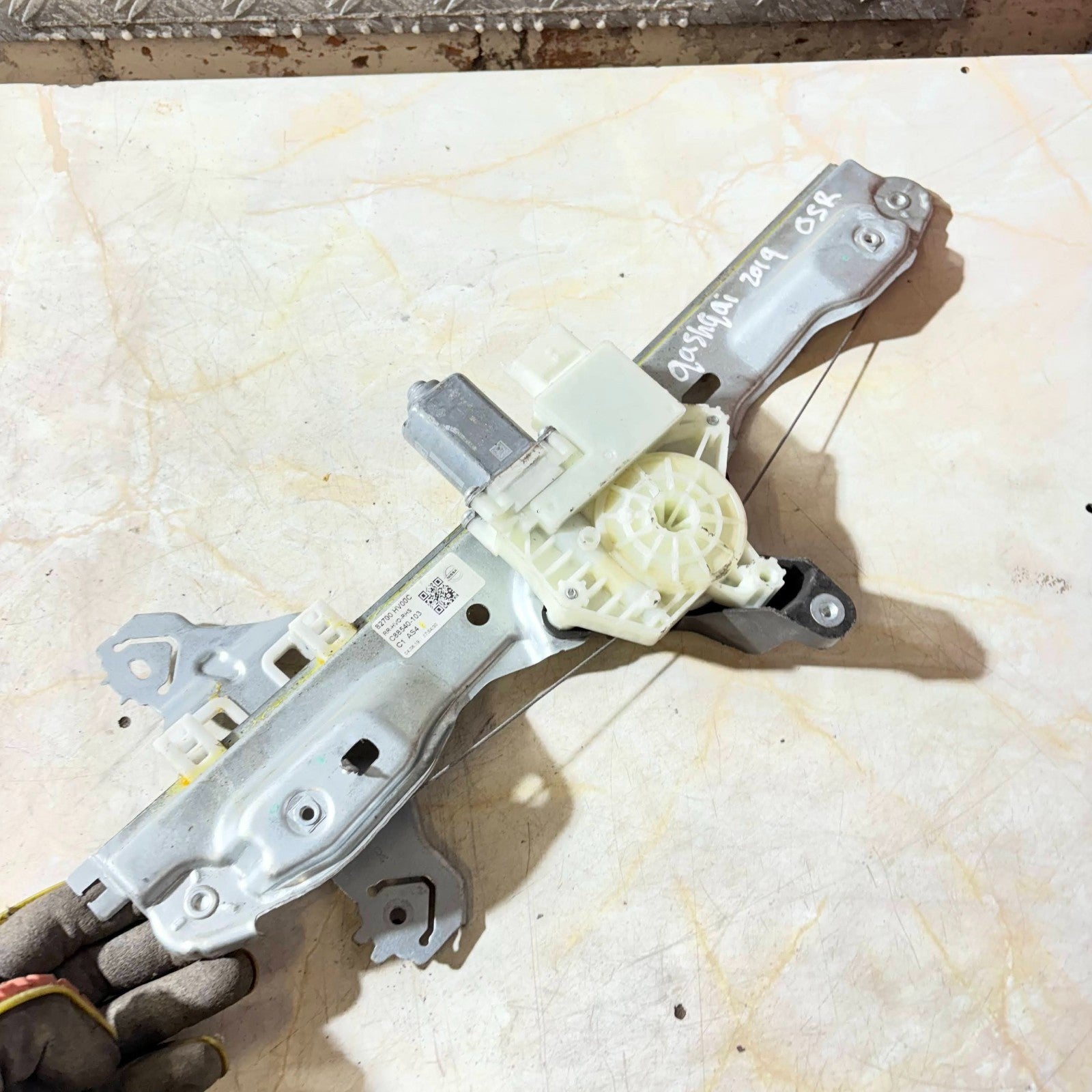 NISSAN QASHQAI WINDOW REGULATOR REAR DRIVER SIDE OFFSIDE 2014-2021 82700 HVO0C