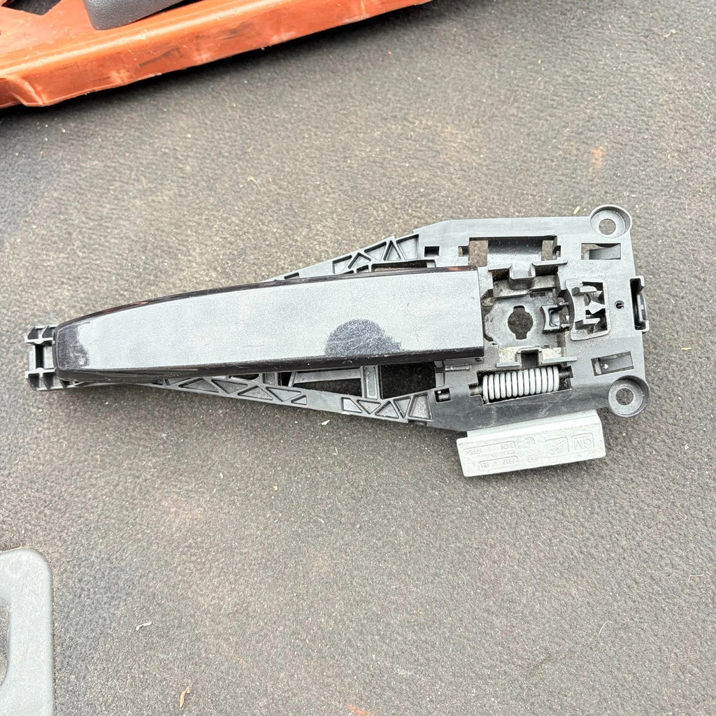 Vauxhall Mokka 2012-2016 Front Outer Door Handle Offside Right