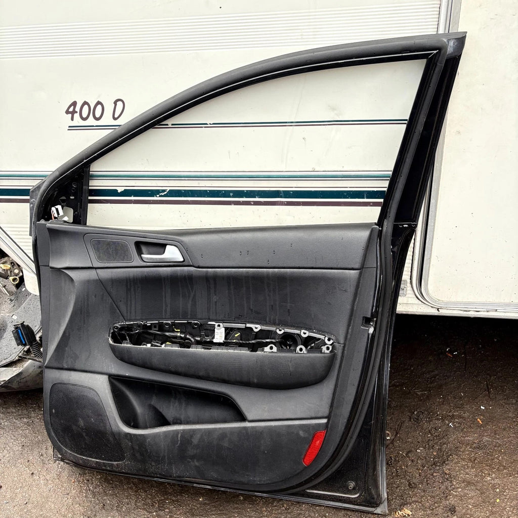 KIA SPORTAGE MK4 QL 16-21 5DR FRONT RIGHT DRIVER DOOR COMPLETE BLACK FREE P&P