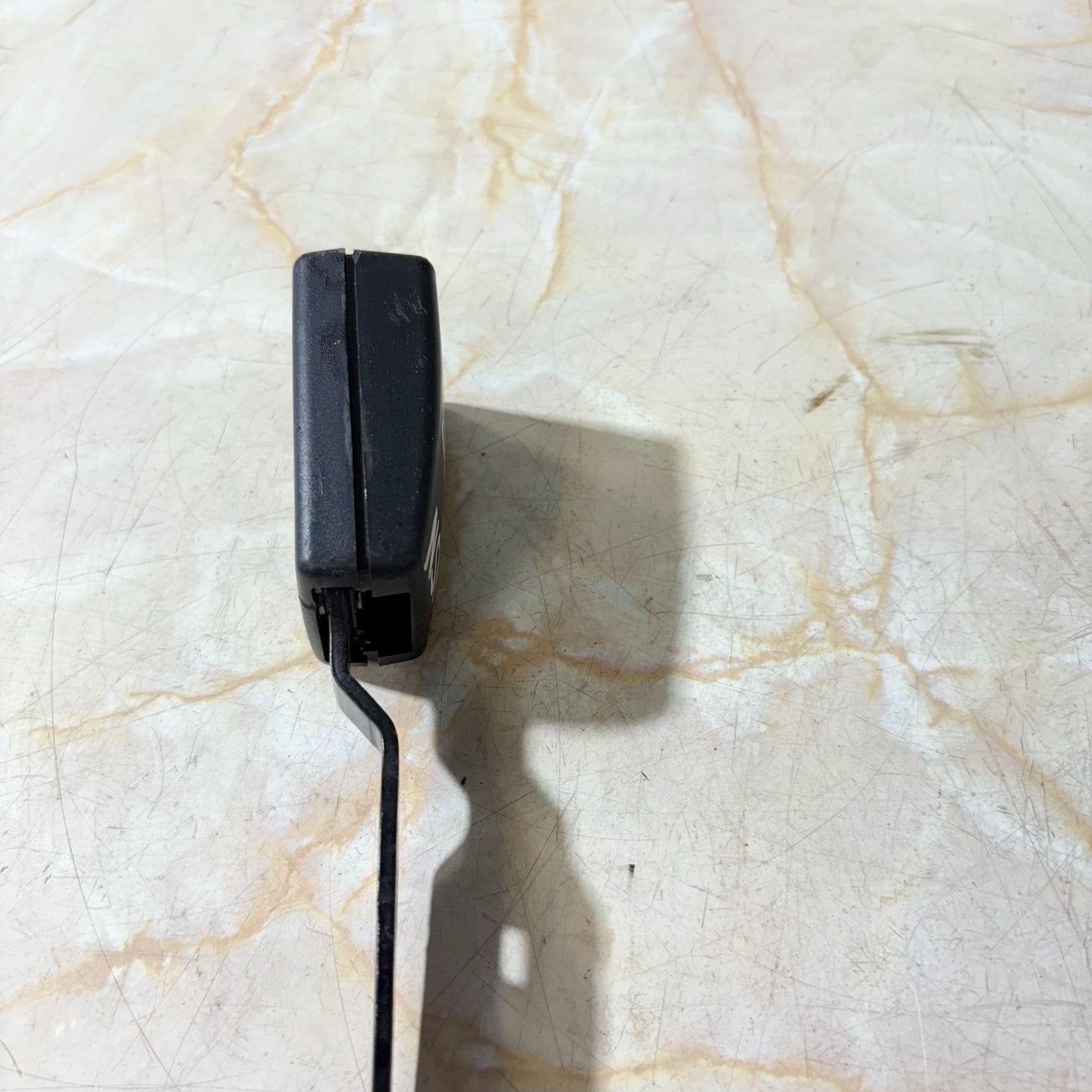 SKODA FABIA MK2 5J 2007-2014 FRONT LEFT SEAT BELT BUCKLE 33005679C 5J0858471 TRW