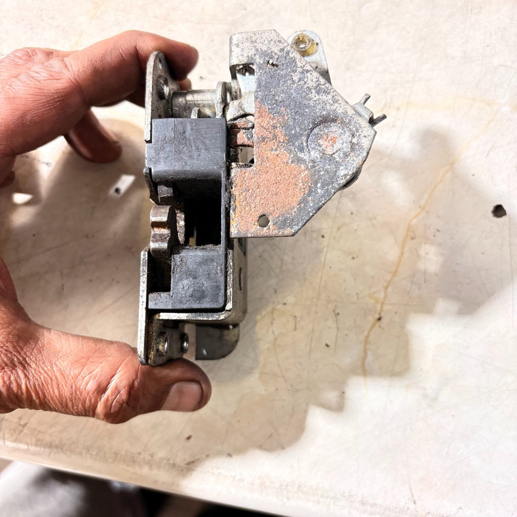 500329770 Door Lock Mechanism-for Iveco Daily
