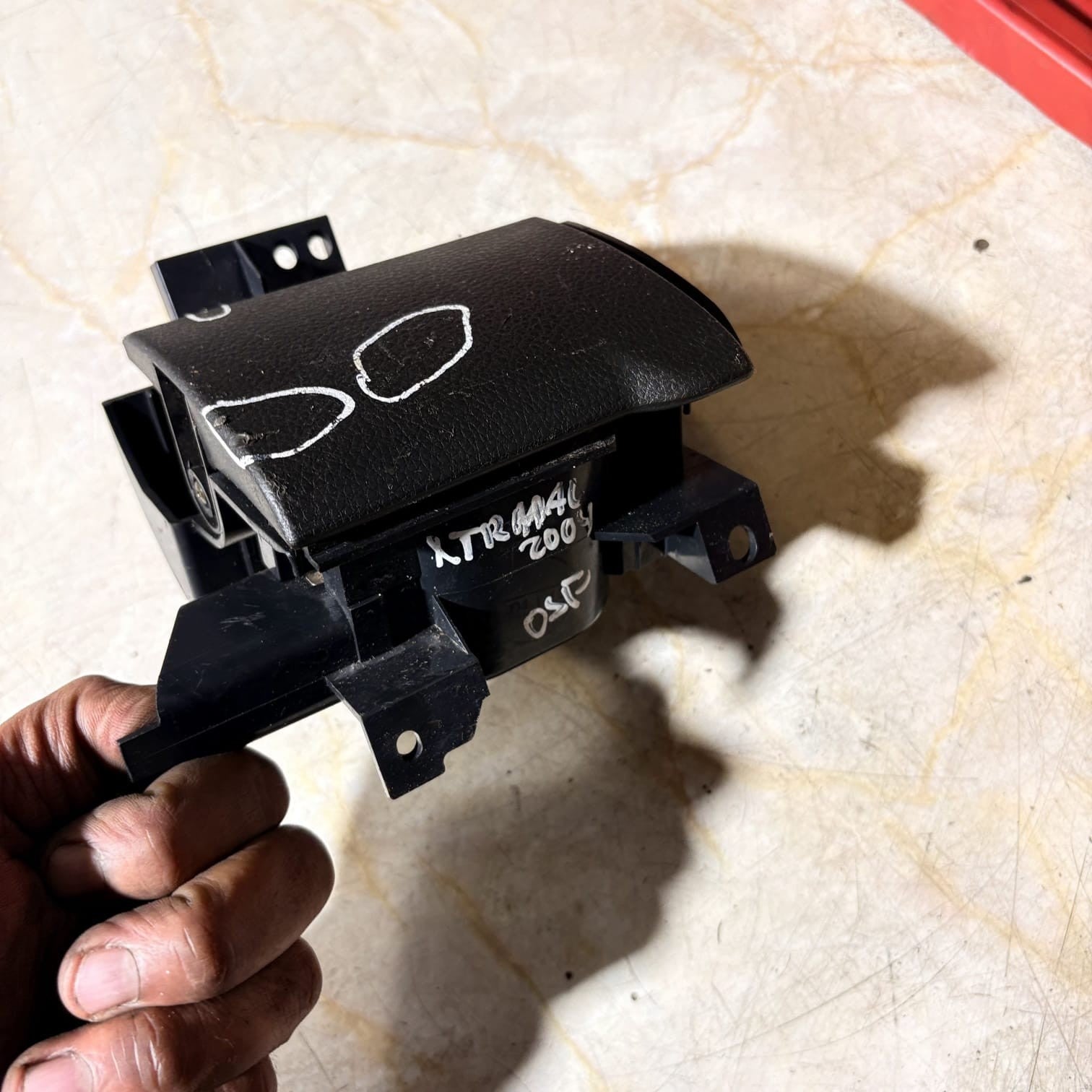 Nissan X-Trail T30 2001-2007 Driver Front Right Cup Holder Compartment
