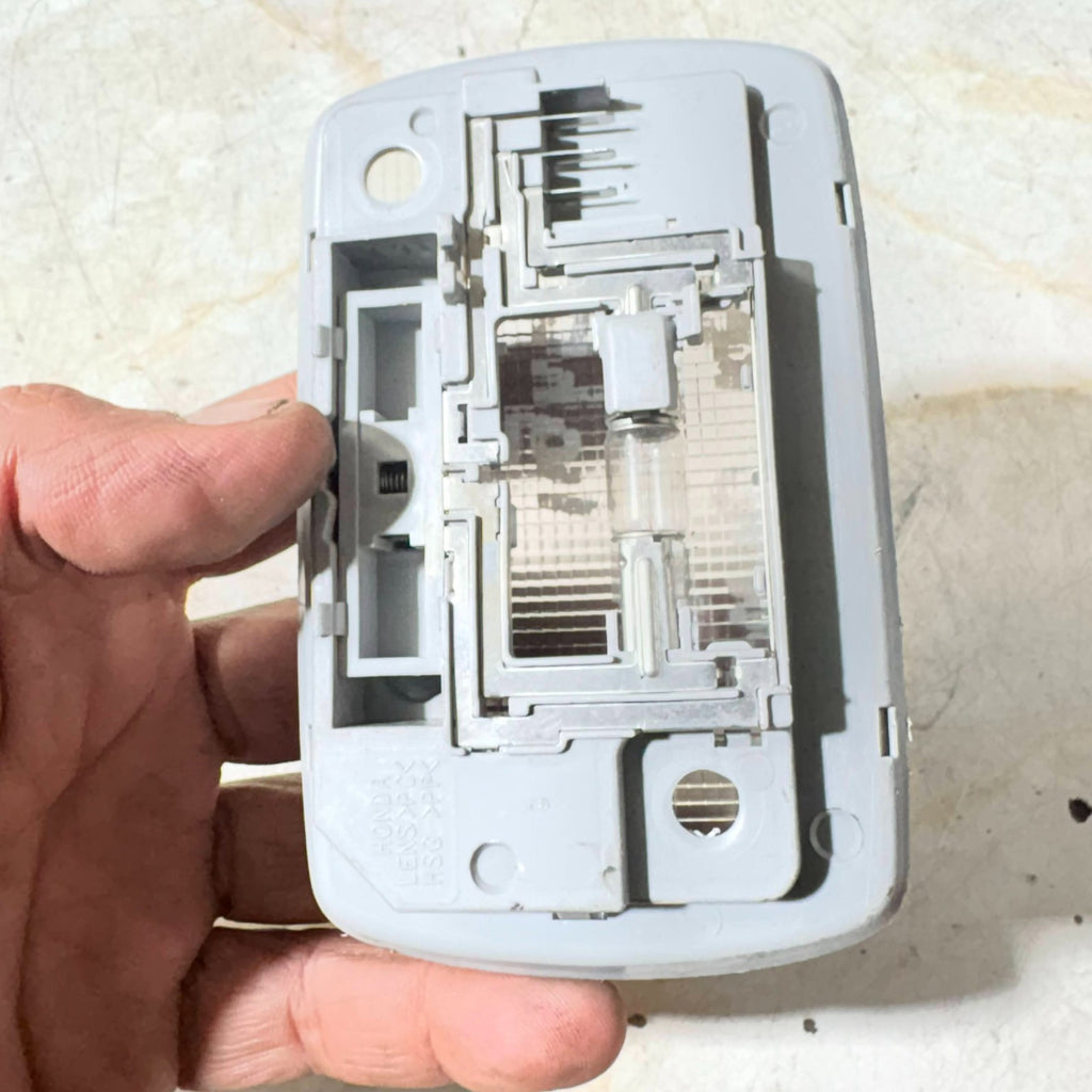 2001-2005 HONDA CIVIC REAR INTERIOR ROOF READING LIGHT
