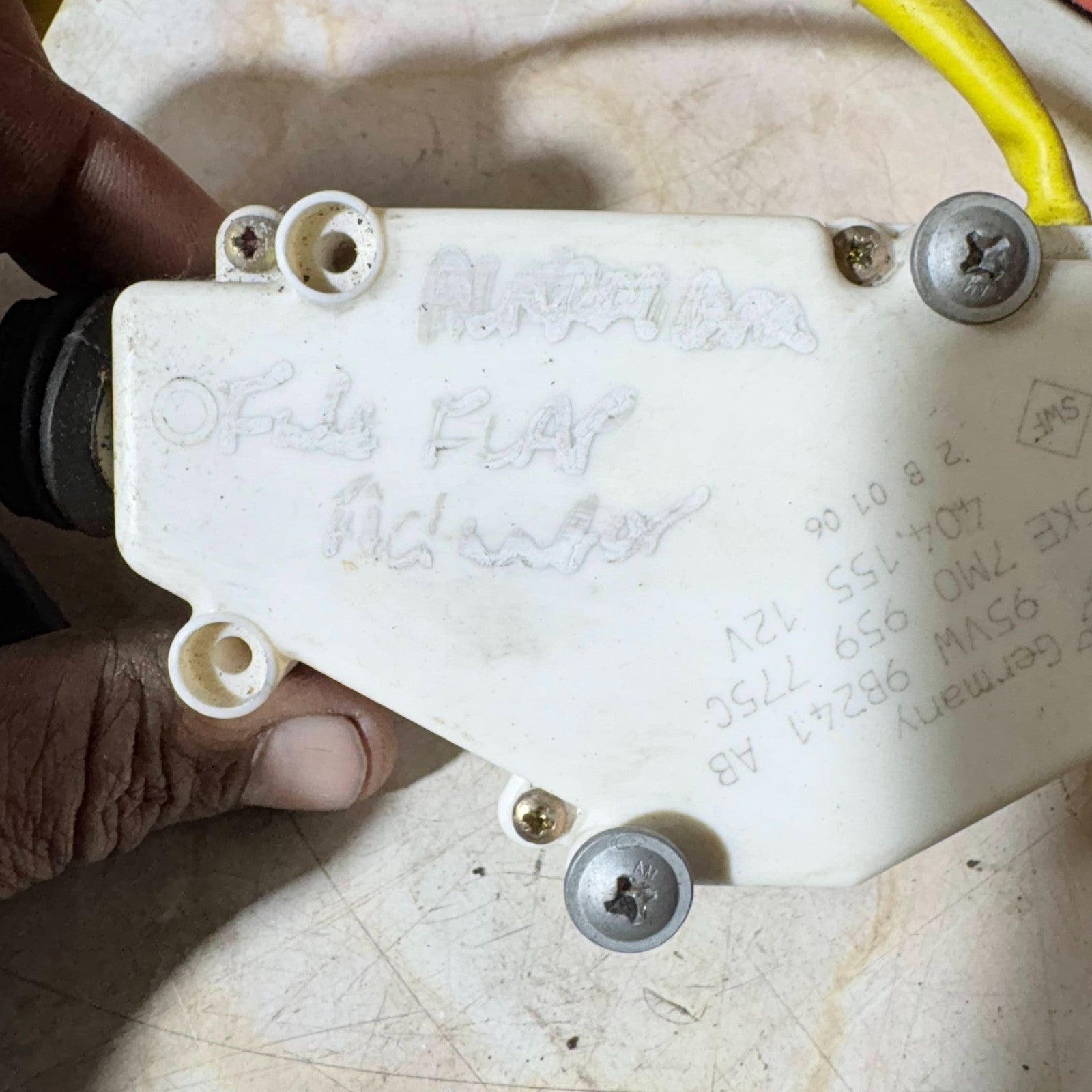 Seat Alhambra Mk2 Fuel tank Cap Lock 7MO959775