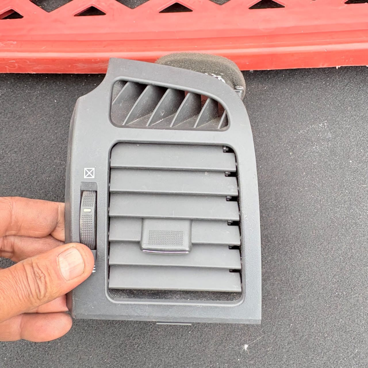 CHEVROLET CAPTIVA 2006-2010 Left Dash Air Vent Heater Grille