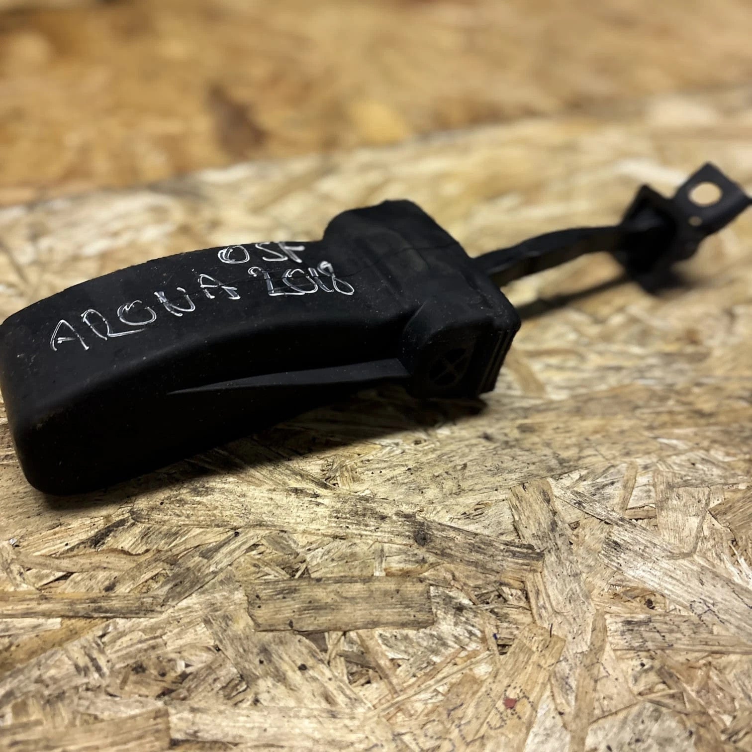 SEAT Arona 2018 5DR OSF Front Right Door Check Strap Limiter 6F0837267 6F0837249