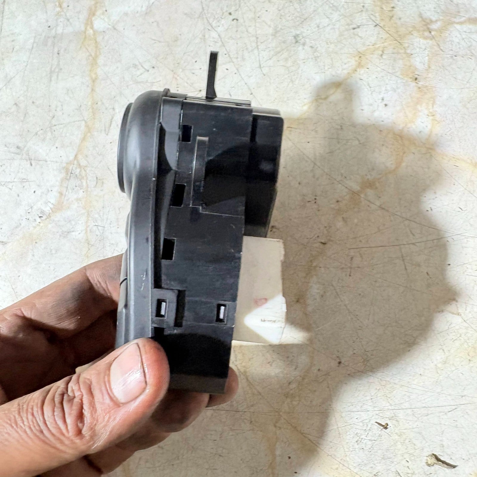 HYUNDAI SANTA FE 2002 MK1 5DR DRIVERS FRONT MIRROR CONTROL SWITCH 93530-26500