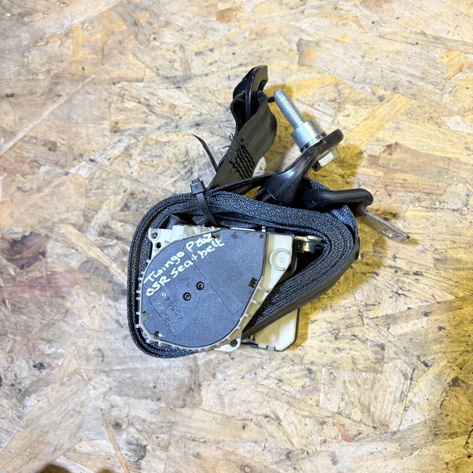 RENAULT TWINGO PZAZ 2007-2014 SEAT BELT REAR RIGHT DRIVERS SIDE 43594